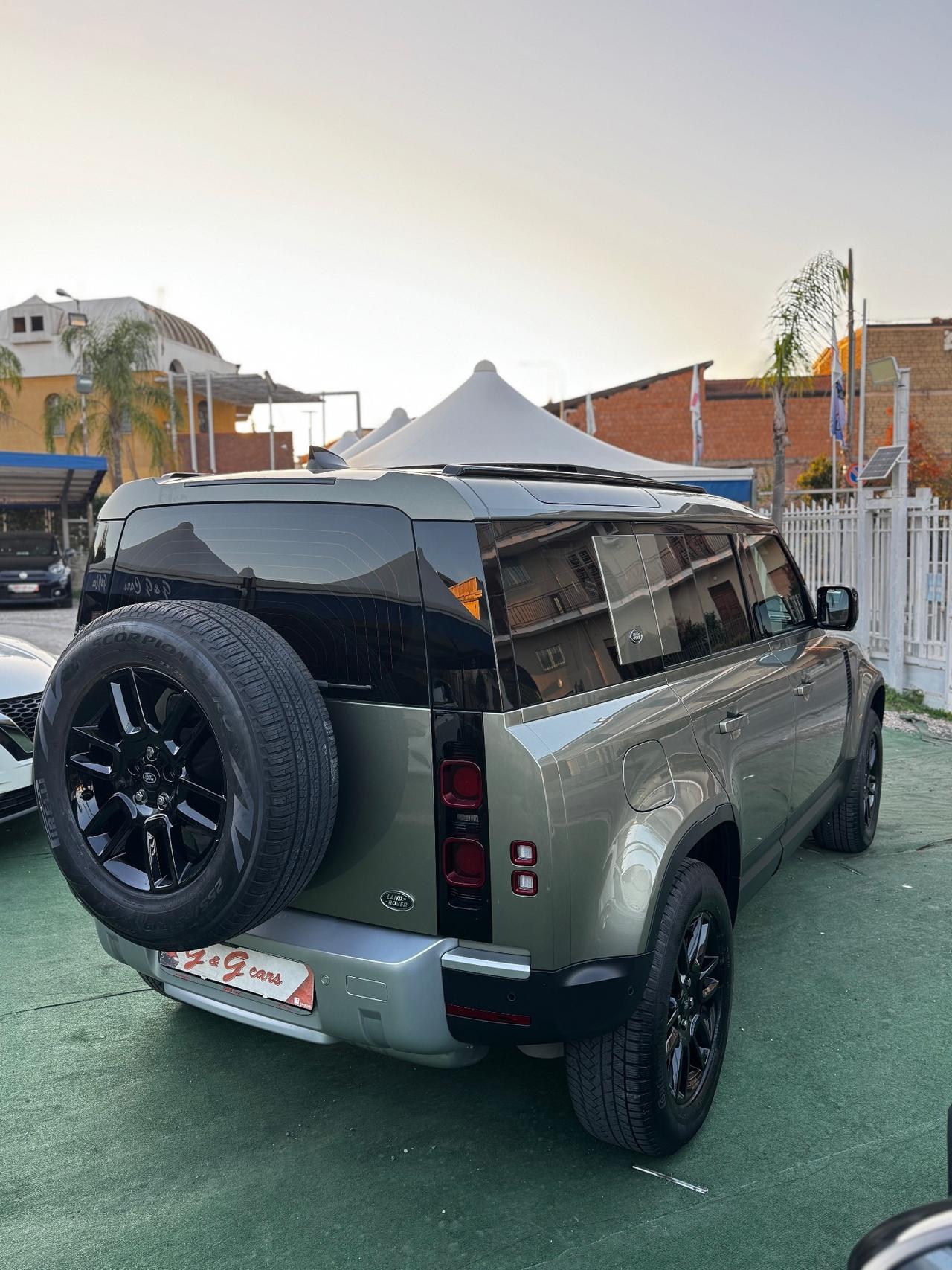 Land Rover Defender 110 3.0D I6 200 CV Tetto X-Dynamic SE