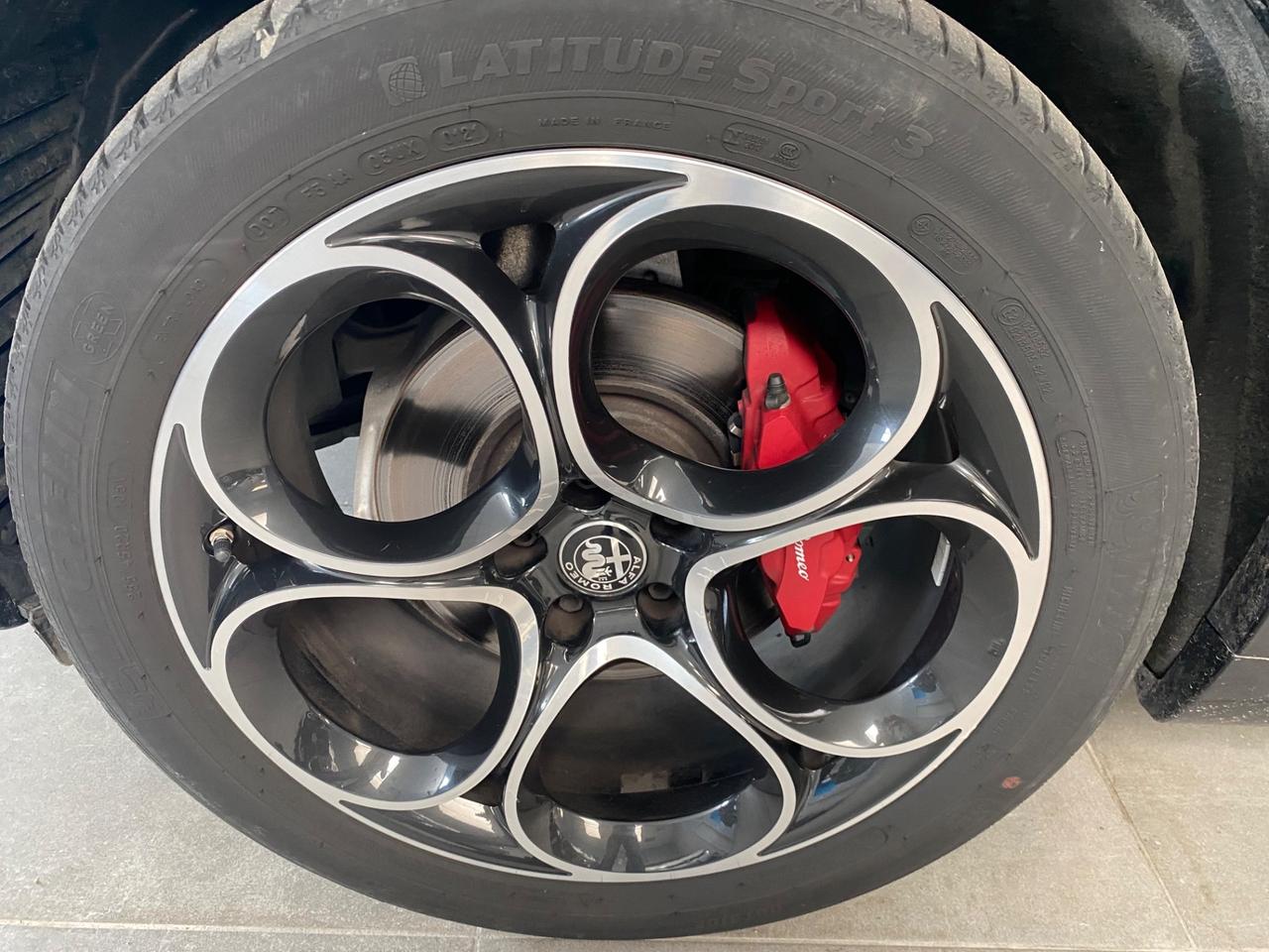 Alfa Romeo Stelvio BLACK EDITION 2.2 210 CV AT8 Q4 Veloce