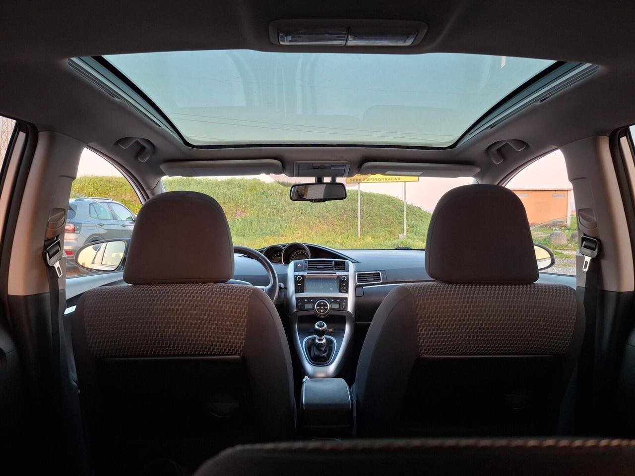 Toyota Verso 1.6 D-4D Style 7 Posti-TETTO-NAVIGATORE--