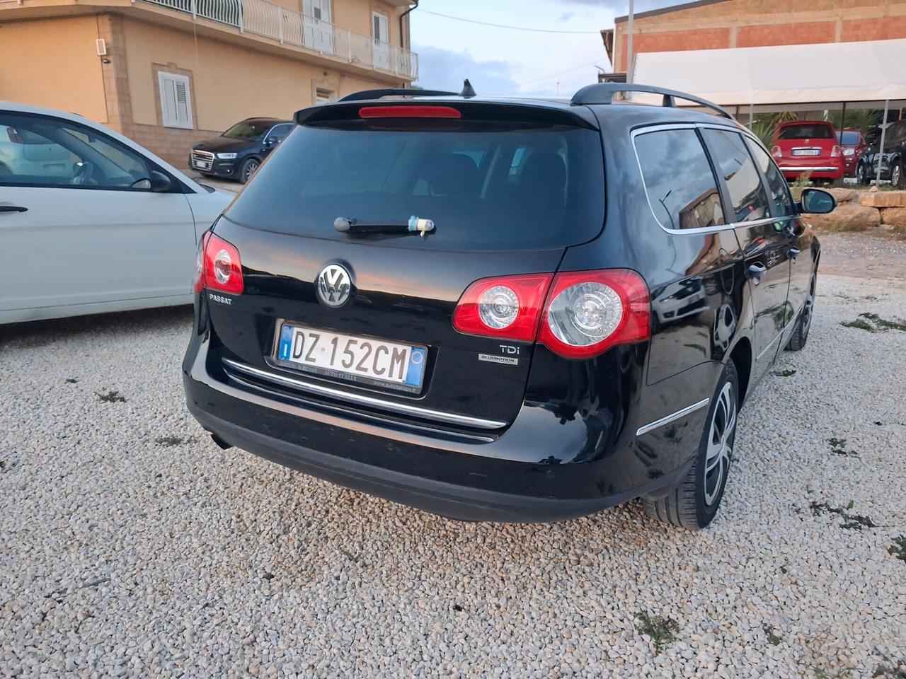 Volkswagen Passat 1.6 TDI DPF Var Comf. BM Tech.