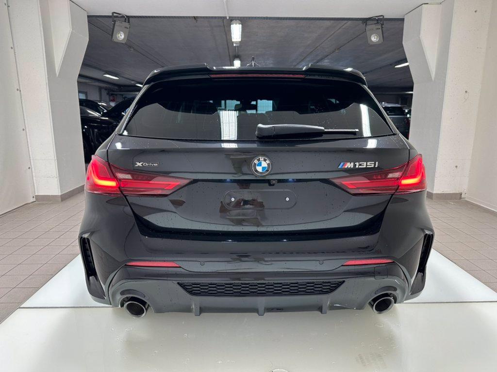 BMW M 135i xdrive auto del 2024