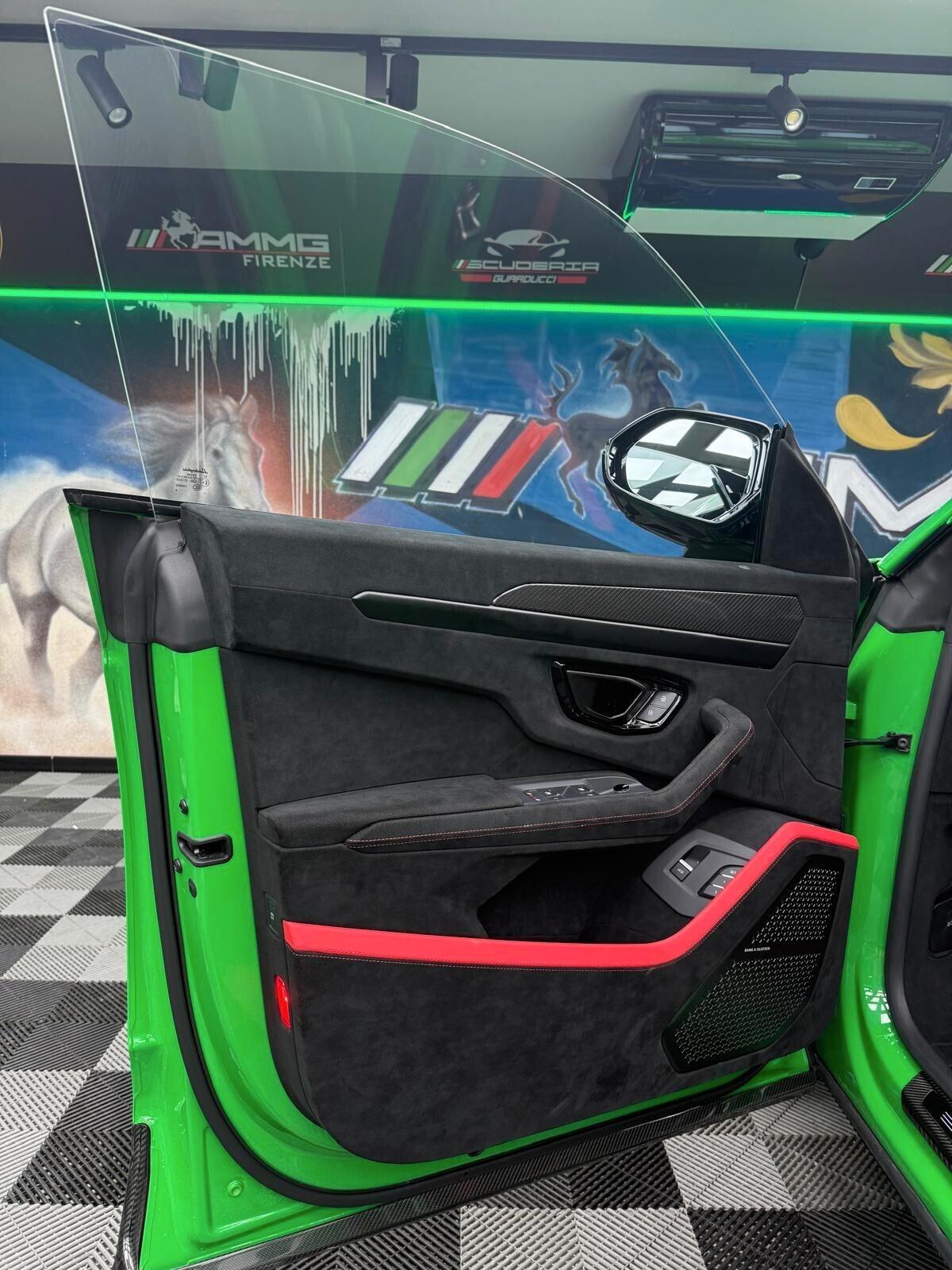 Lamborghini Urus Lamborghini Urus 4.0 Performante (333)