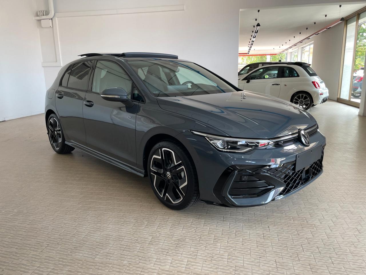 Volkswagen Golf 2.0 TDI 150 CV DSG R-Line Km0 Tetto aprib.