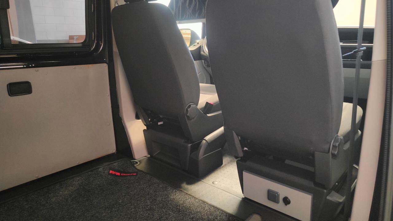 Volkswagen California CARAVELLE 2.0TDI TETTO A SOFFIETTO OMOLOGATO CAMPER