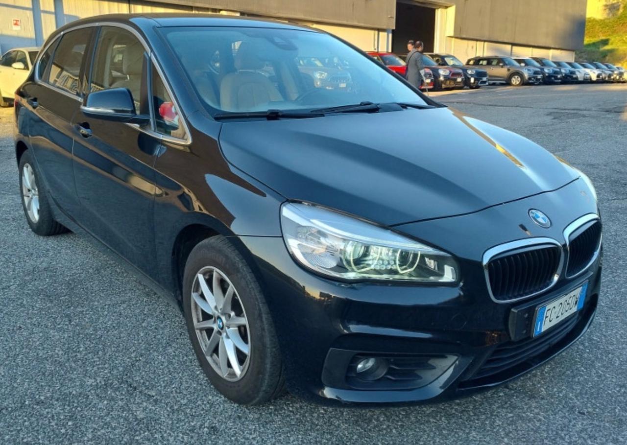 Bmw 2er Active Tourer 218d Luxury