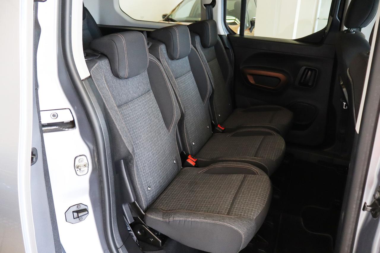PEUGEOT RIFTER 1.5 BLUEHDI 130 CV EAT8 GT LINE LONG 7 POSTI