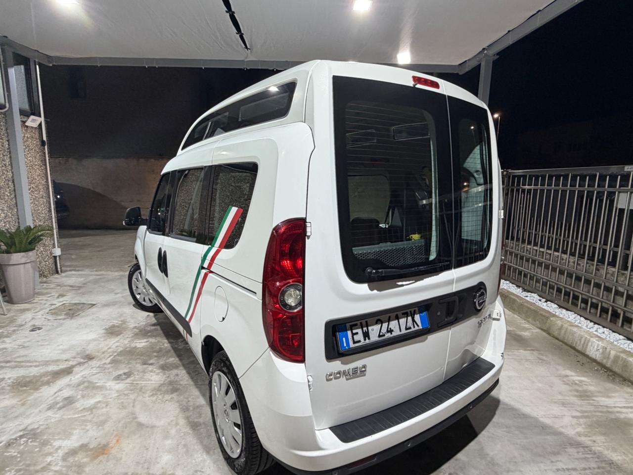 OPEL COMBO 1.6CDTI TETTO ALTO PEDANA OMOLOGATA DISABILI