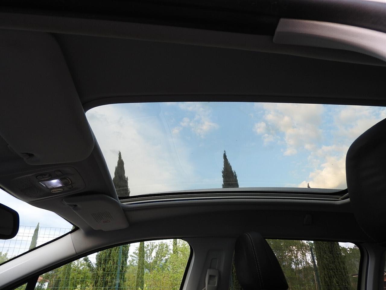 Peugeot 2008 1.6 e-HDi 92 CV NEOP. NAVI
