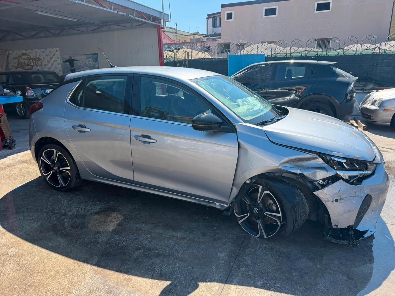 Opel Corsa 1.2 incidentato - 2020