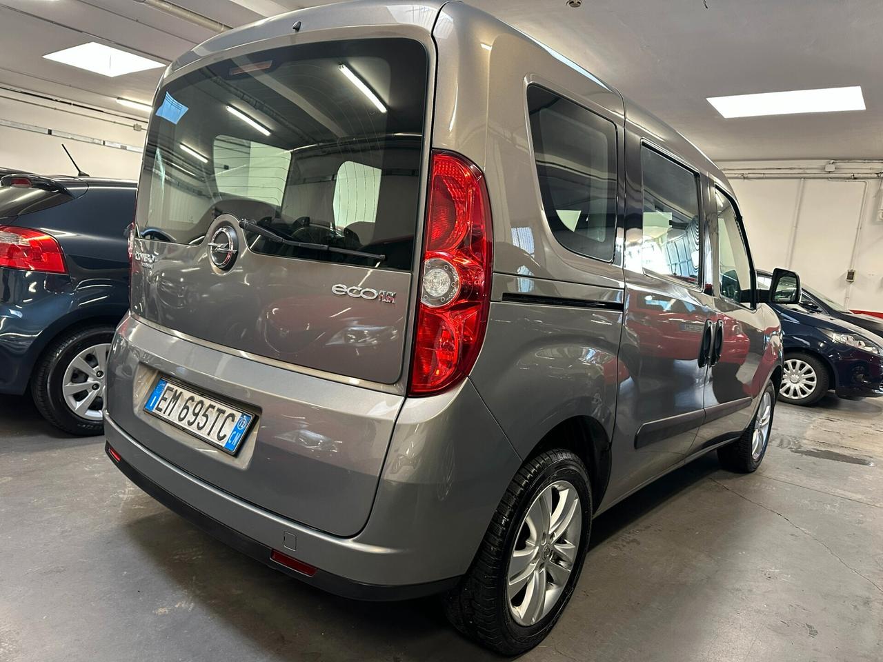 Opel Combo 1.4 Turbo EcoM 120CV PC-TN Cosmo