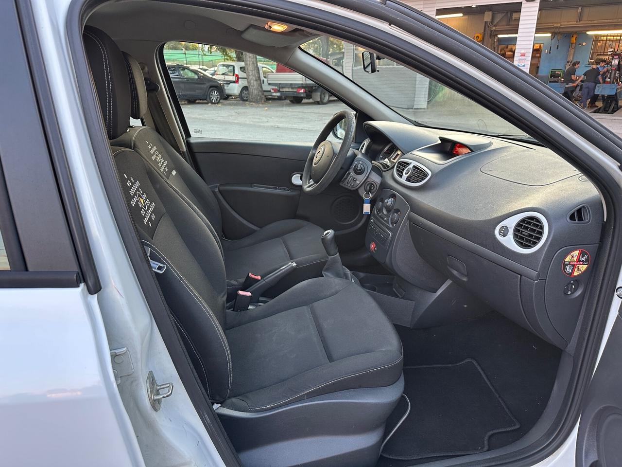 Renault Clio 1.2 16V 5 porte GPL Dynamique