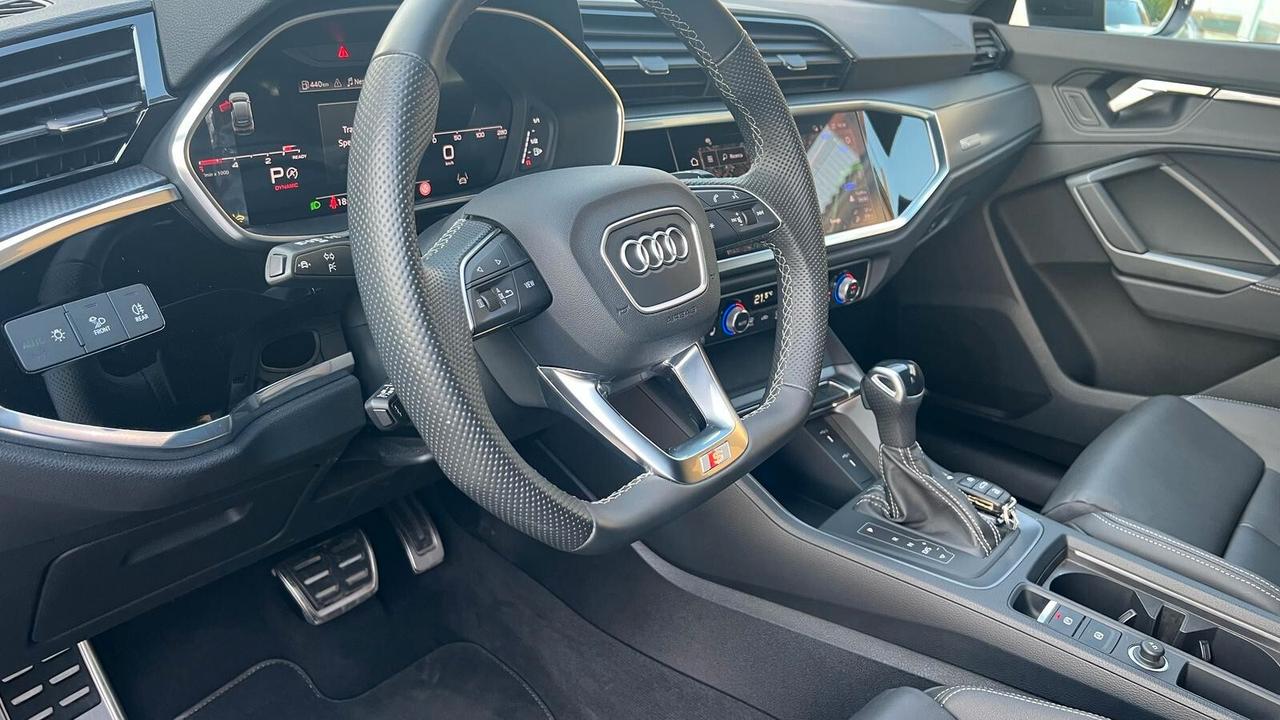 Audi Q3 SPB 35 TDI S tronic S line edition Identity Black