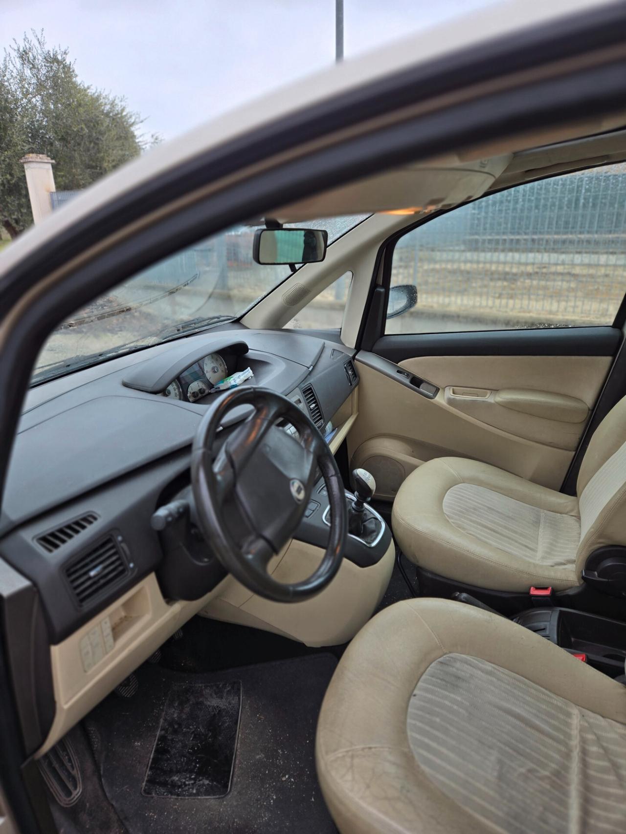 Lancia MUSA 1.4 anno 2006