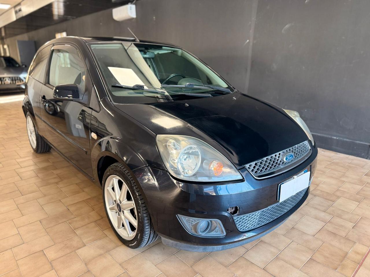Ford Fiesta 1.2 16V 3p. Ghia