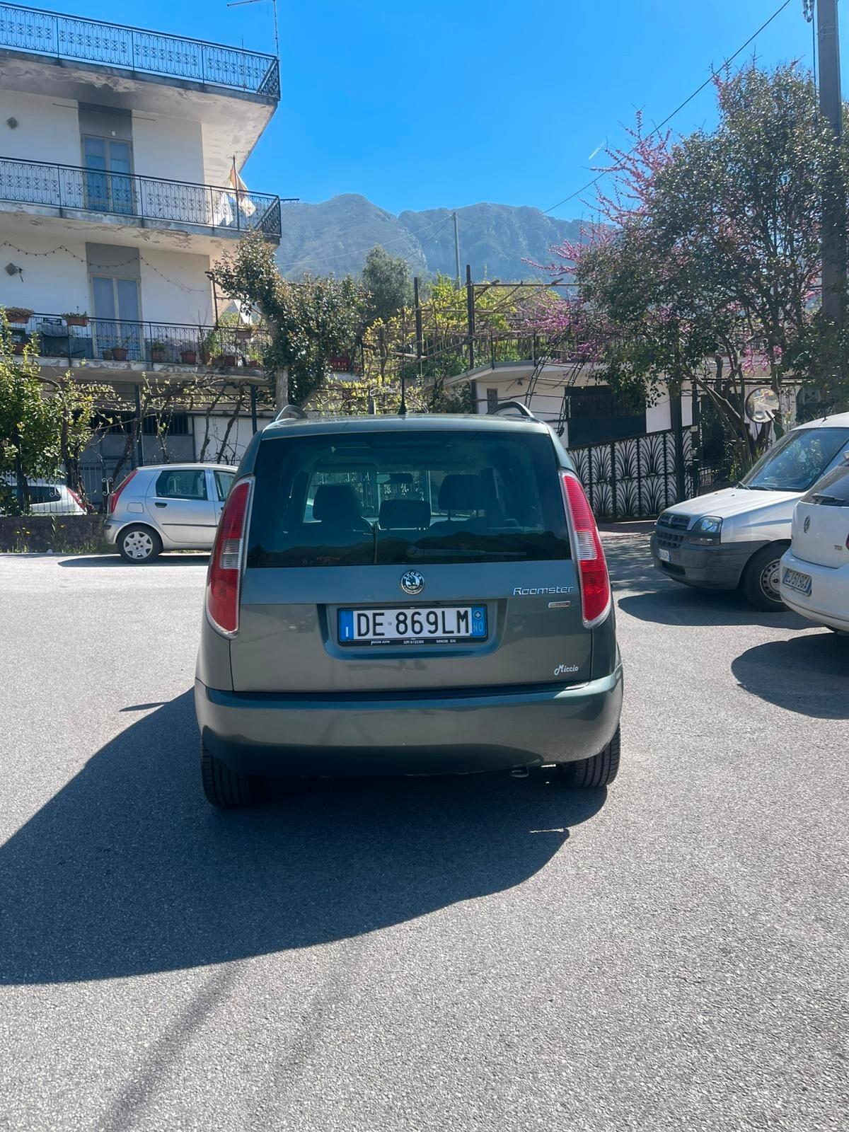 SKODA ROOMSTER DIESEL PARI AL NUOVO