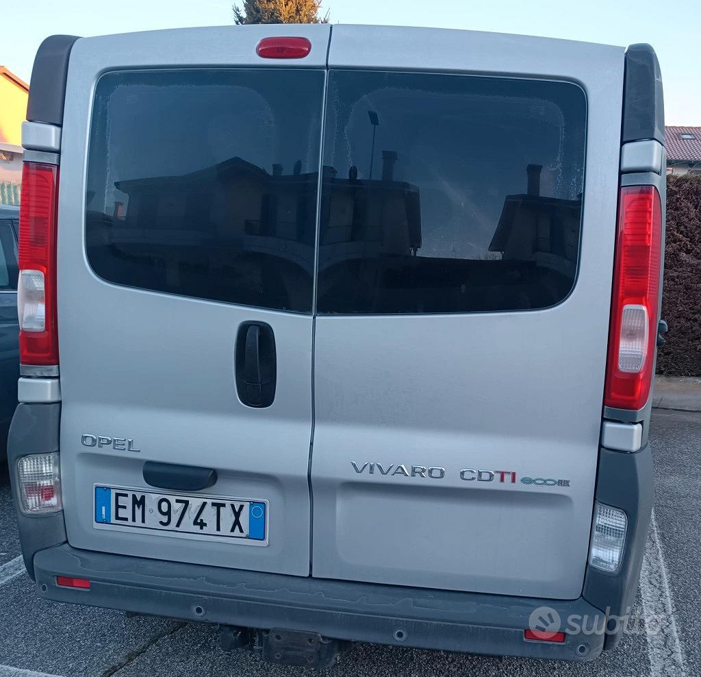 Opel Vivaro 9 posti