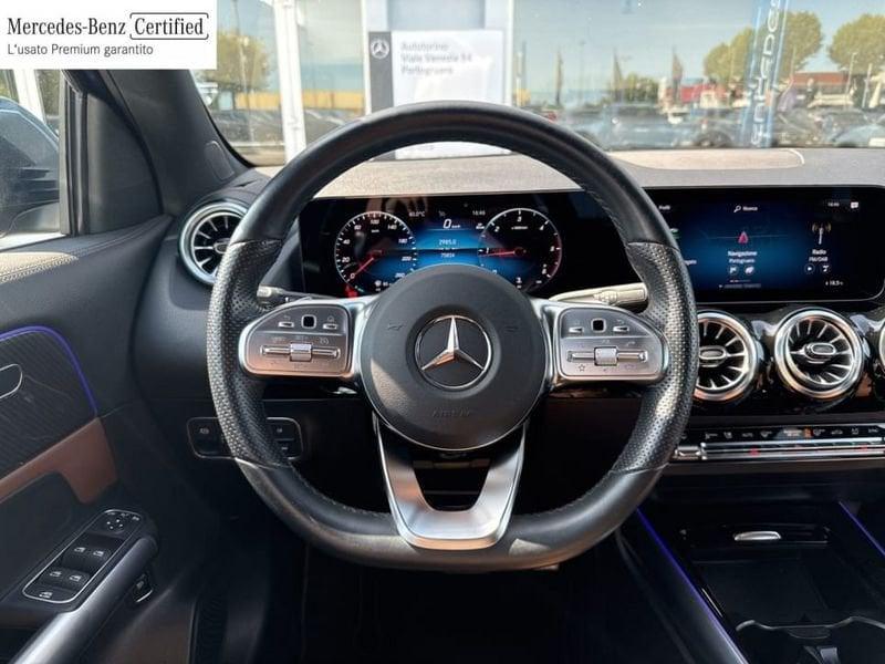 Mercedes-Benz GLA 200 D PREMIUM AUTO