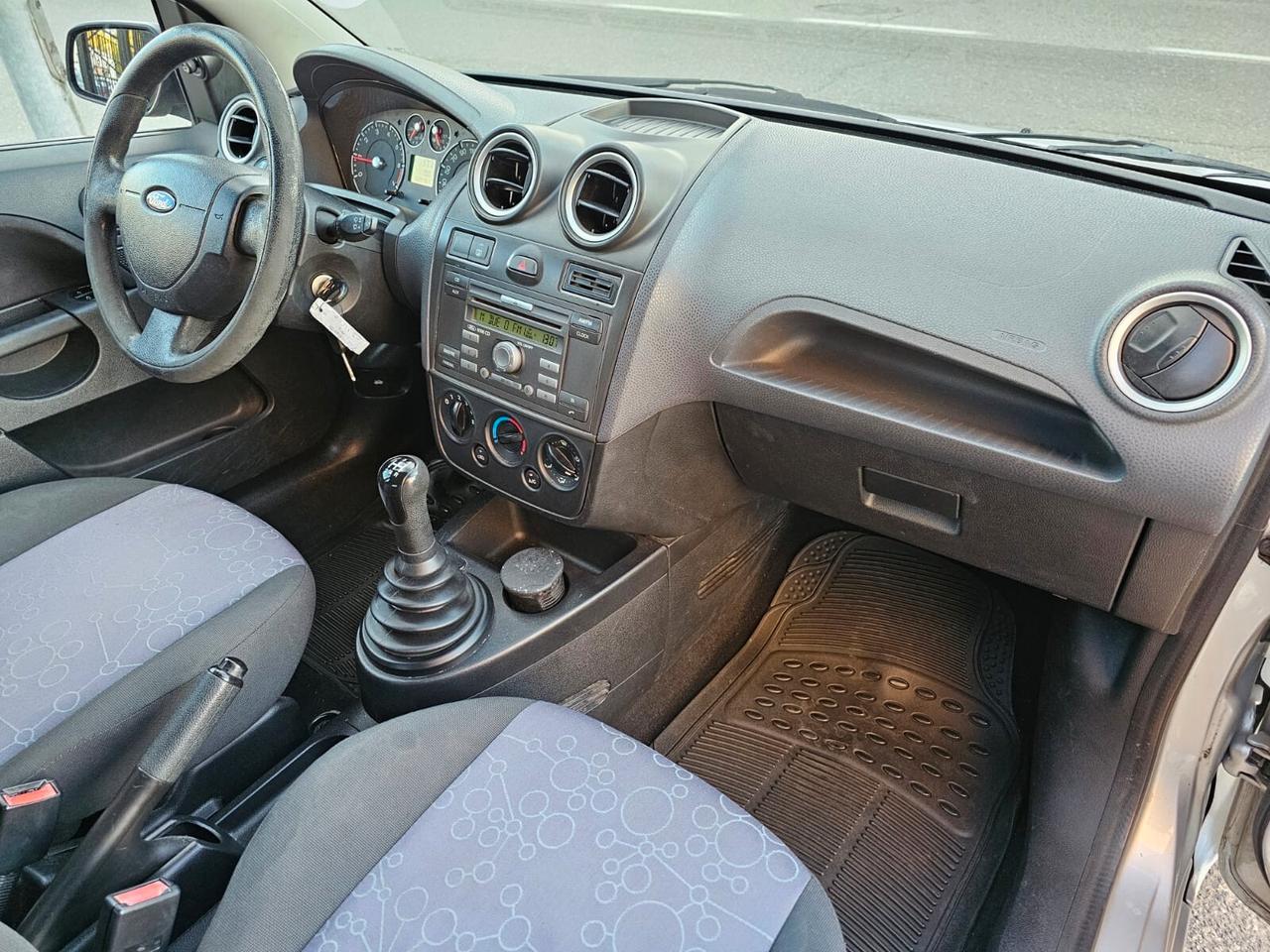 Ford Fiesta 1.2 75cv Ikon*Clima*Servosterzo*Neopatentati*