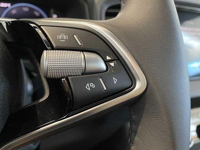 SKODA Karoq 2.0 TDI SCR DSG Selection