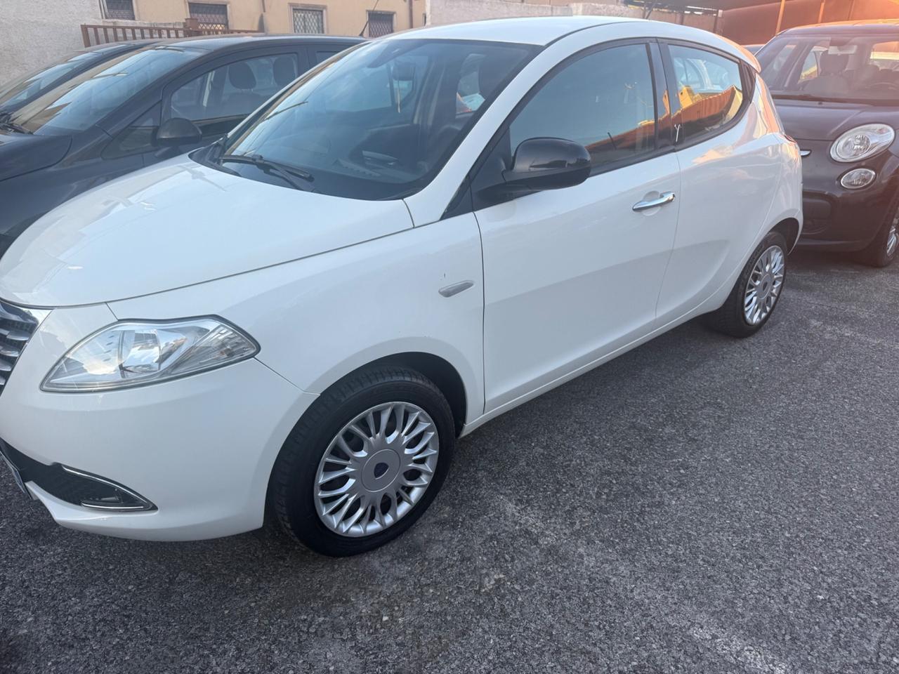 Lancia Ypsilon 1.2 69 CV 5 porte anno 2018