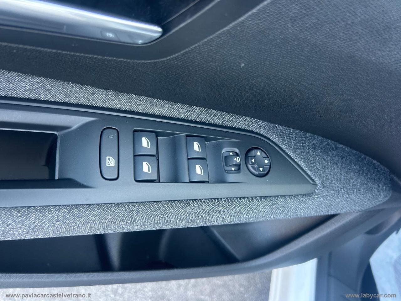 PEUGEOT 5008 BlueHDi 130 S&S EAT8 Business