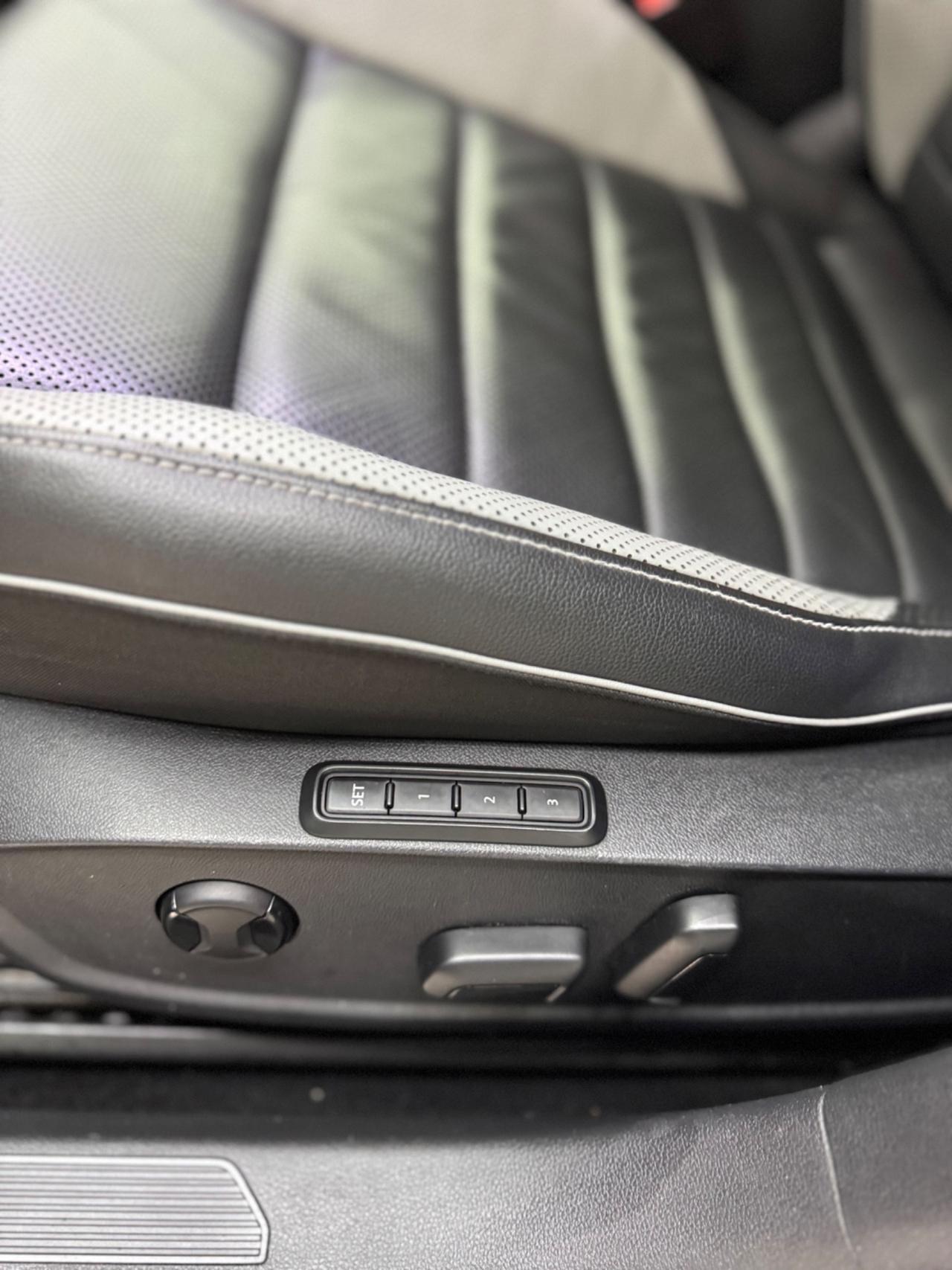 Volkswagen Golf 8 VIII 2.0 GTD 200cv dsg