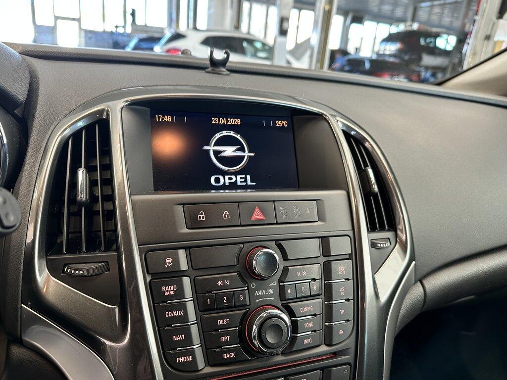 Opel Astra IV 2010 Sports Tourer 2.0 cdti Cosmo 165cv + Gancio Traino