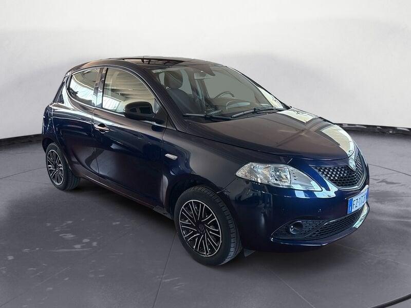 Lancia Ypsilon Ypsilon 1.2 69 CV 5 porte S&S Gold