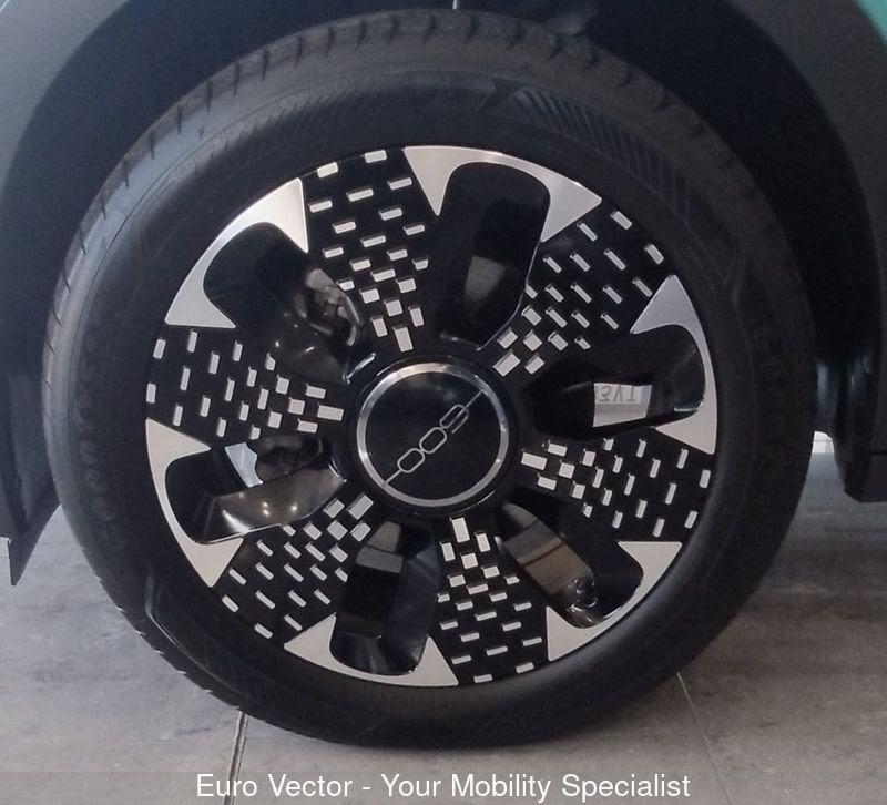 FIAT 600 1.2 Hybrid 100cv La Prima