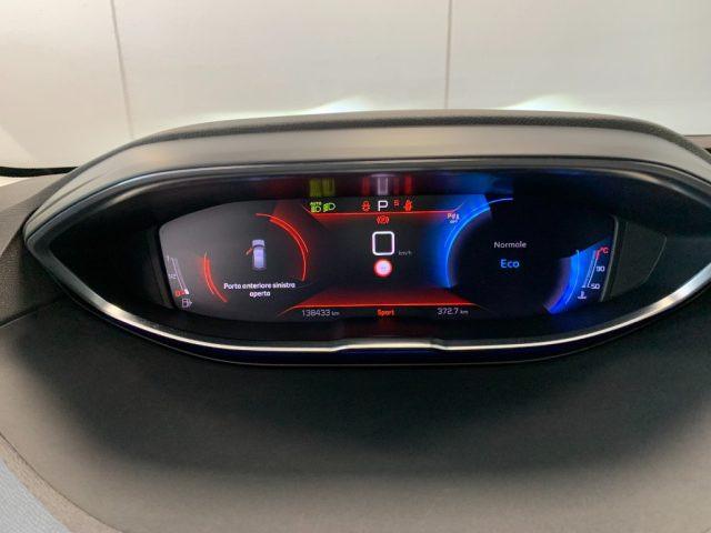 PEUGEOT 3008 1.5 BlueHDi EAT8 Allure Pack Automatico