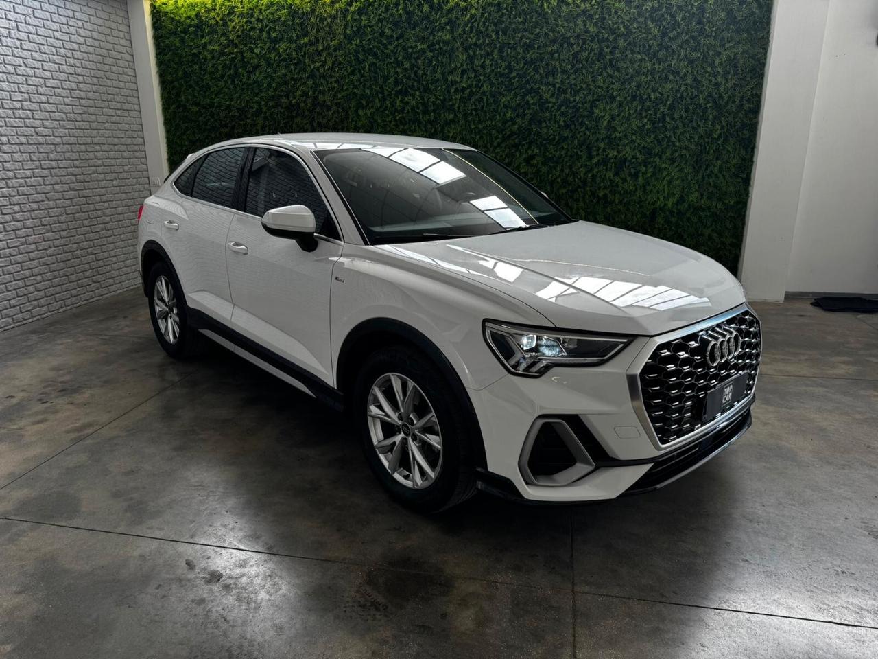 Audi Q3 35 TDI S tronic line edition