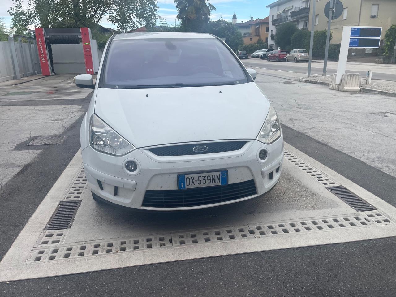 FordS-Max+ 2.0 TDCi 140CV DPF NEOPATENTATI
