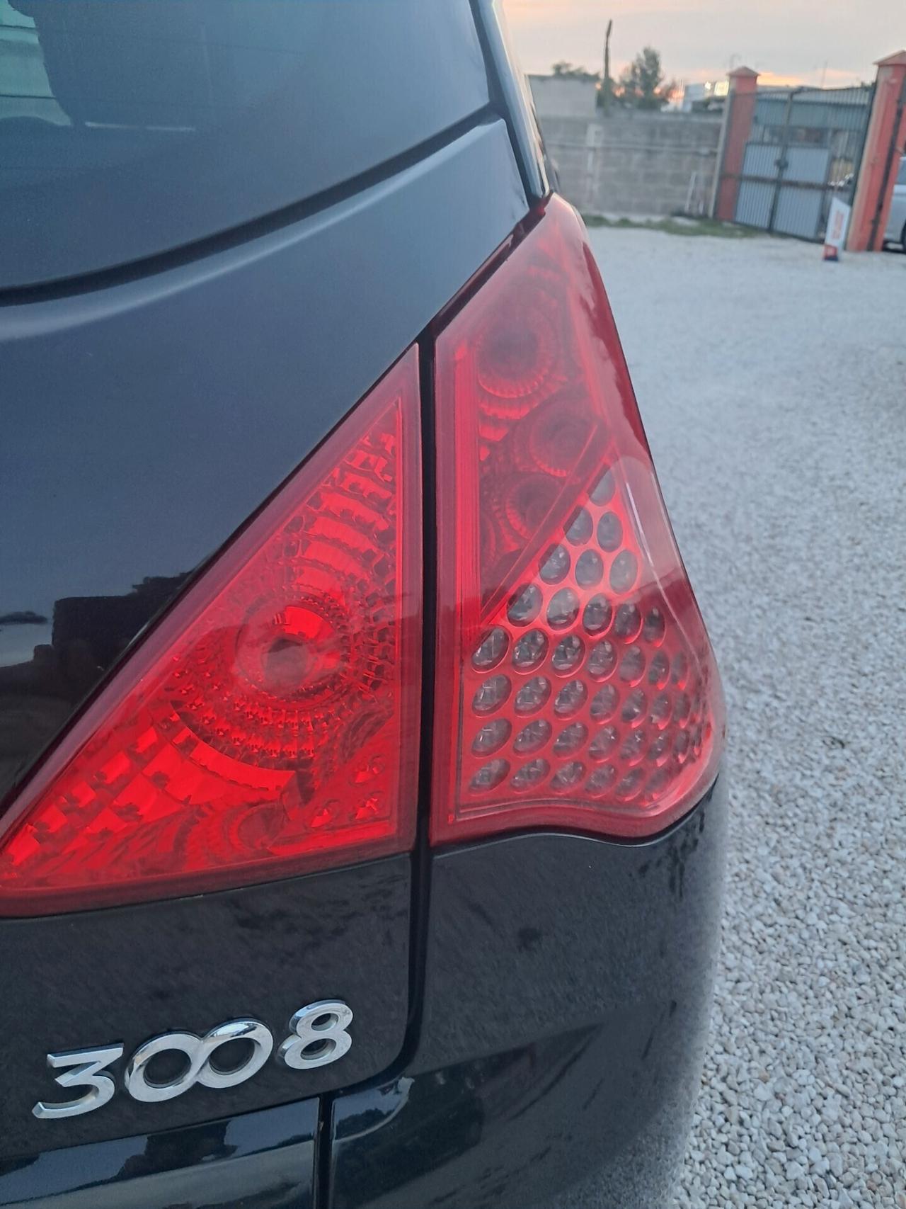 Peugeot 3008 -1.6HDI--110CV* Allure *CLIMA-PARK*