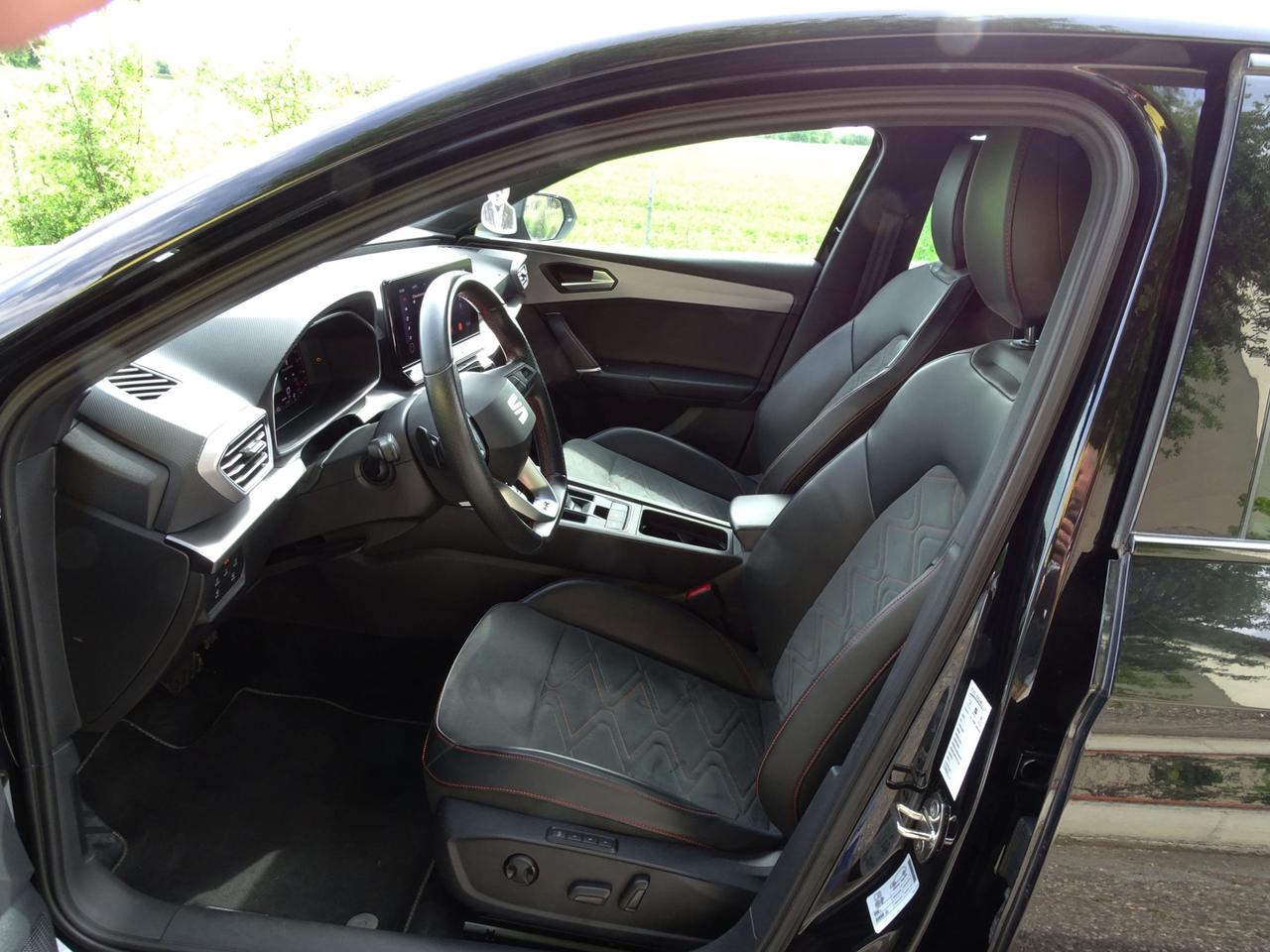 SEAT Leon 1.4 e-HYBRID 204 CV DSG FR PLUG IN *UNIPRO*