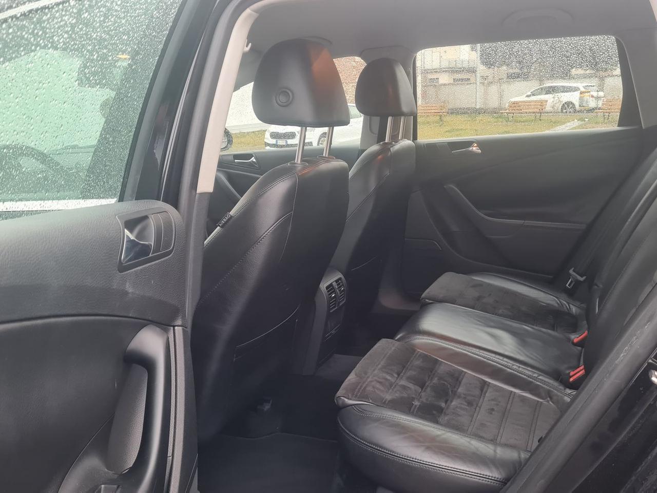 Volkswagen Passat 2.0 FSI Highline #8836