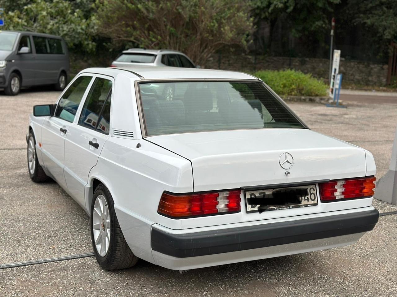 Mercedes-benz 190 2.0 E ok neopatentati