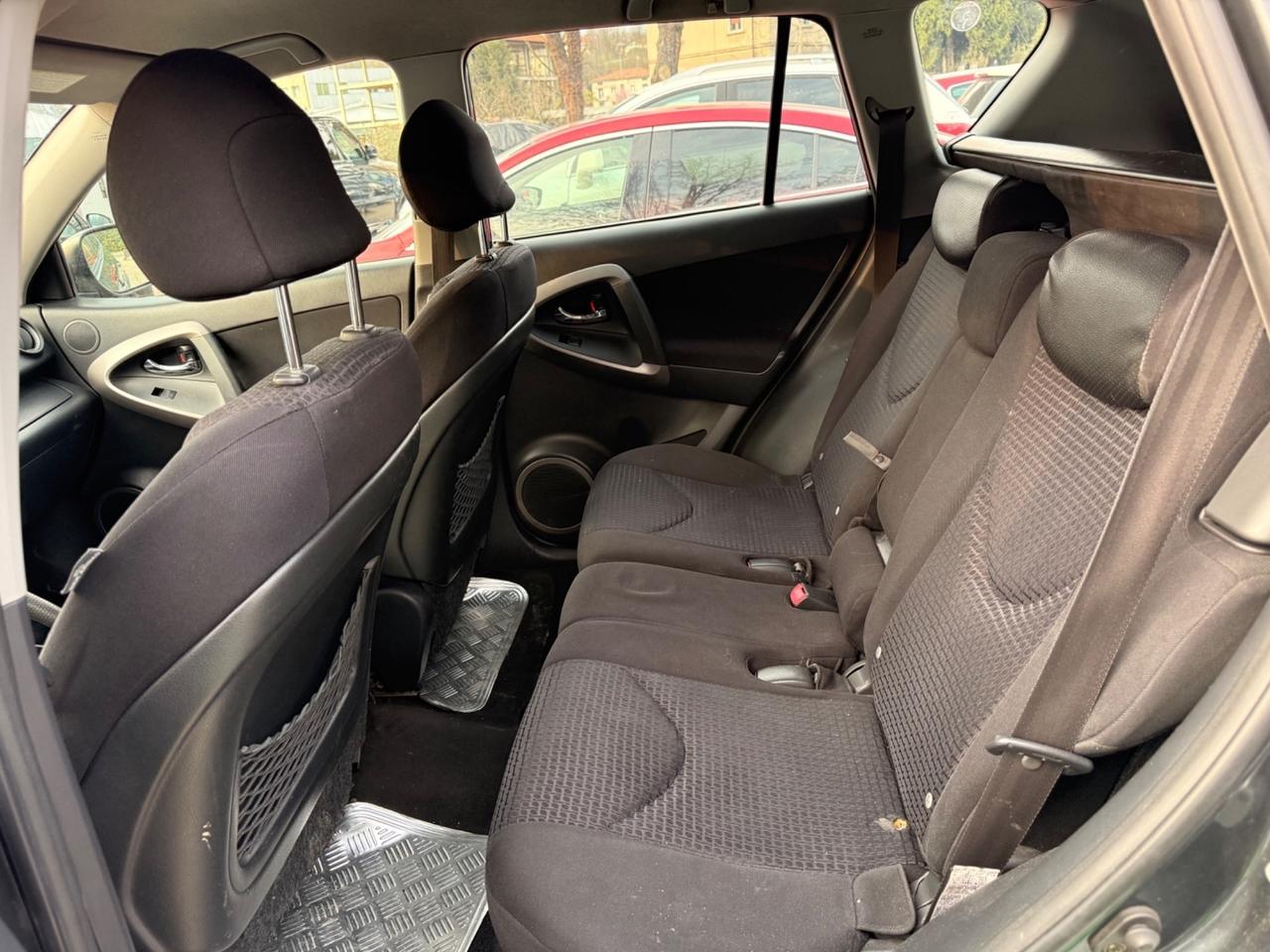 Toyota RAV 4 RAV4 2.2 D-4D 177 CV Luxury