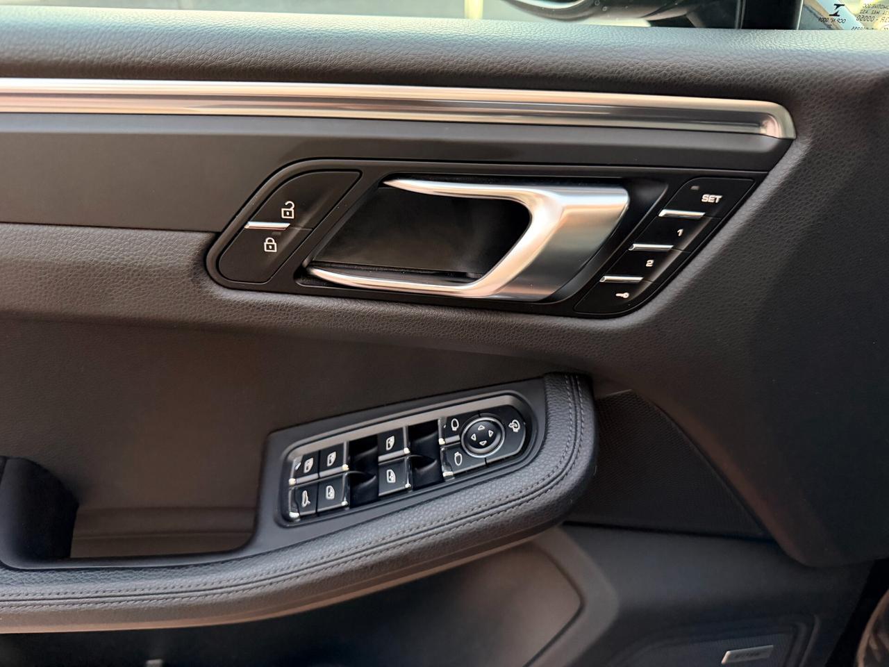 Porsche Macan 2.0 265- PASM-TETTO-MY 22-IPER FULL