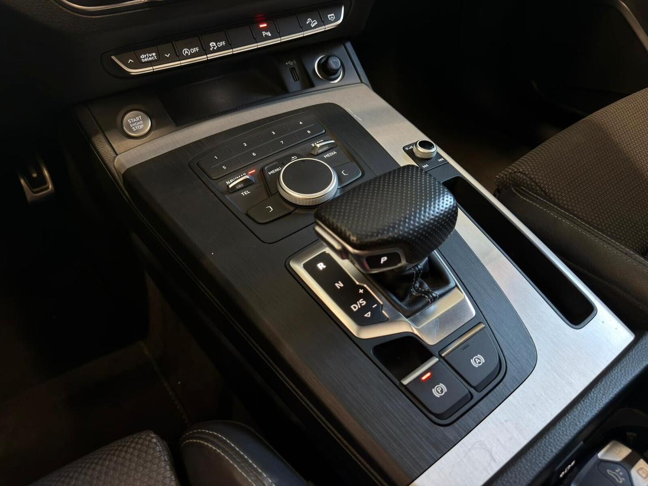 Audi Q5 40 TDI quattro S tronic line plus/TETTO