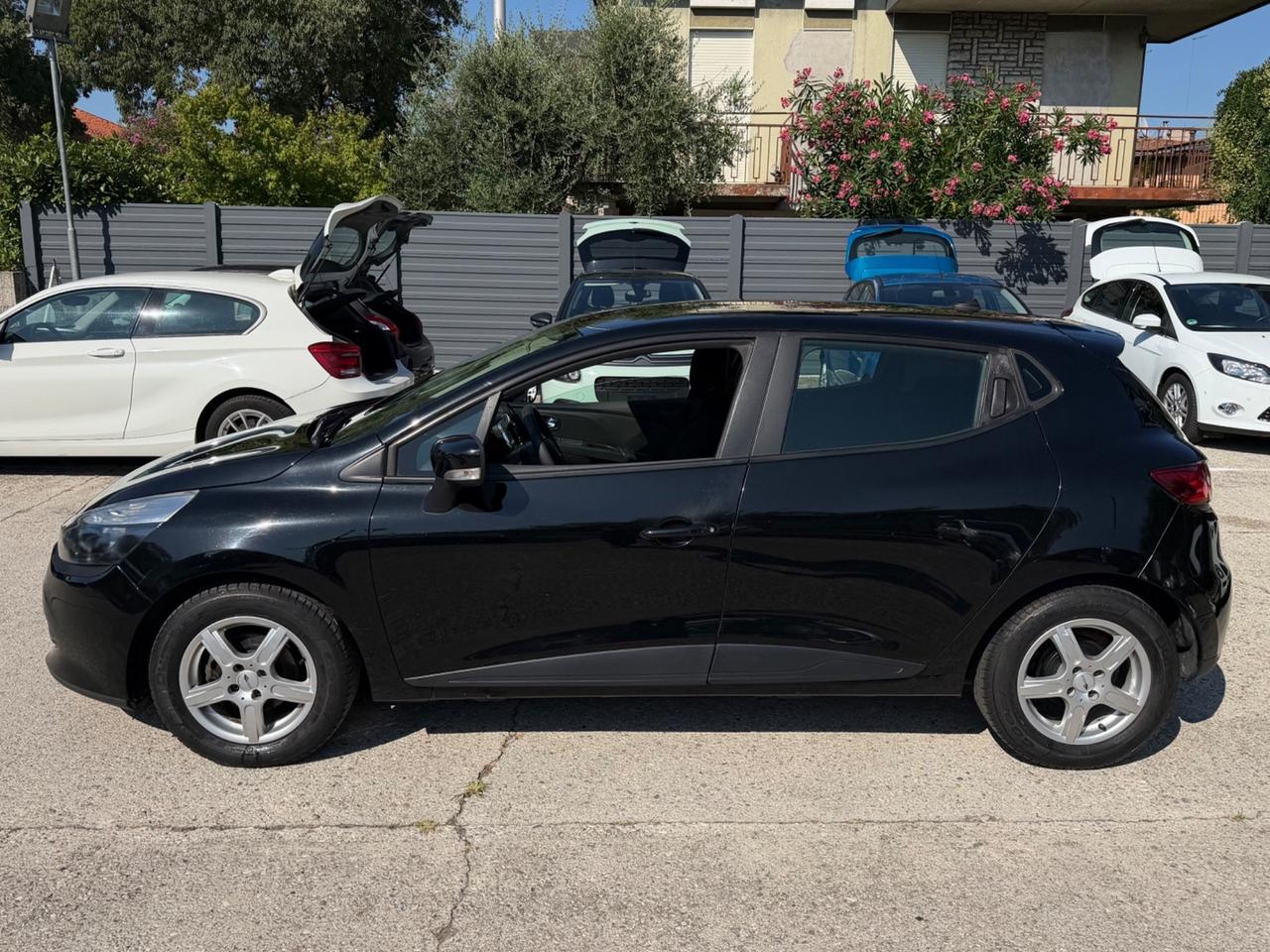 Renault Clio 1.2 75CV 5 porte