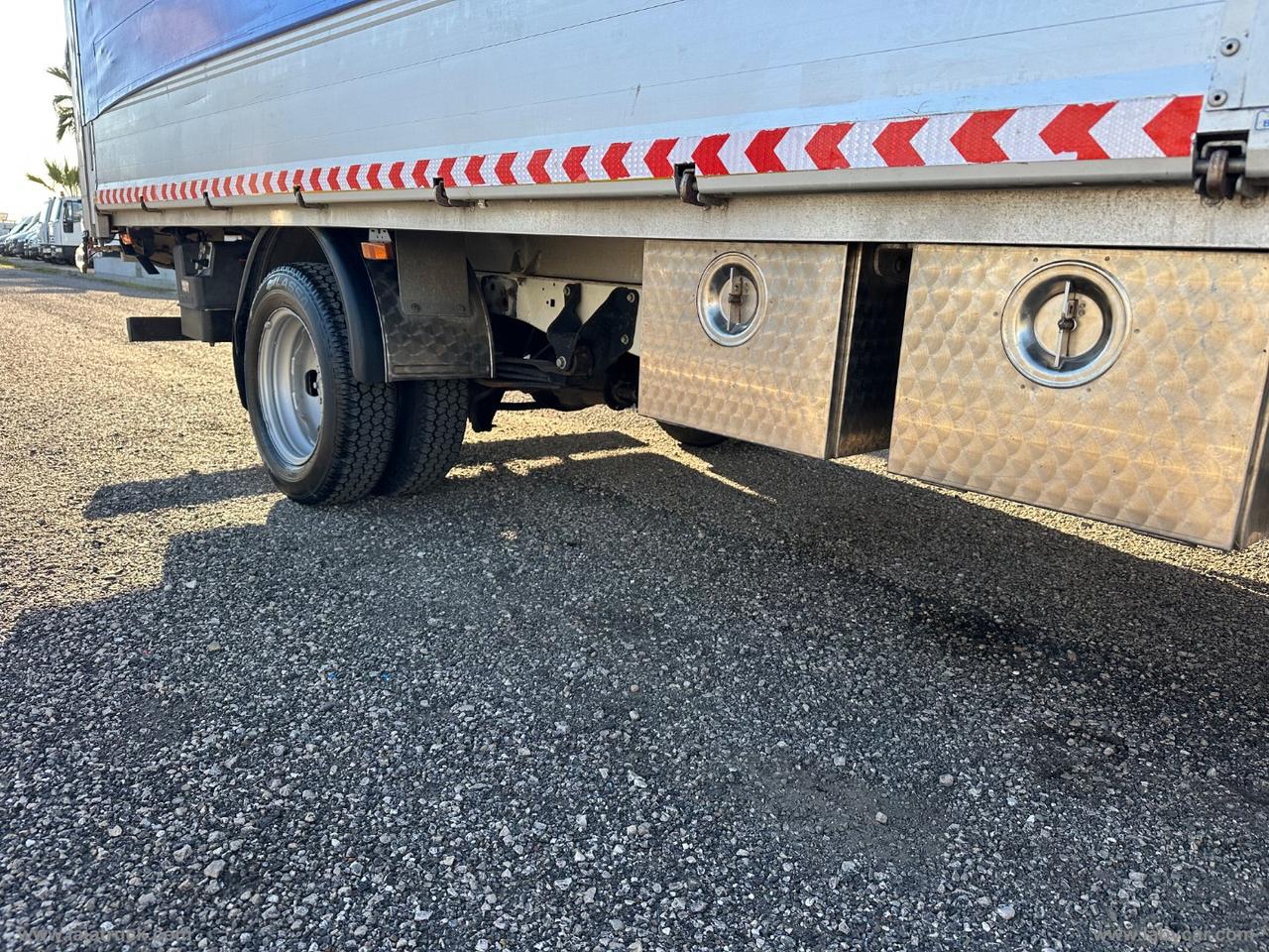 Transit 330 2.4 TD/90 TELONATO + SPONDA IDRAULICA