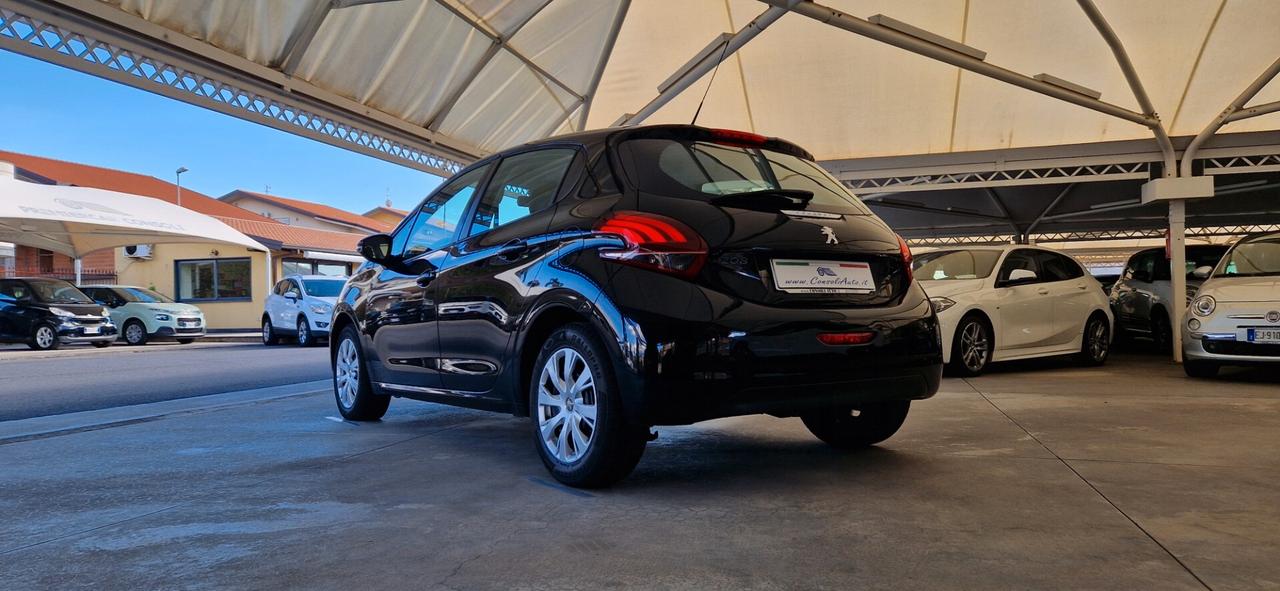 Peugeot 208 1.4 HDi 68cv Allure