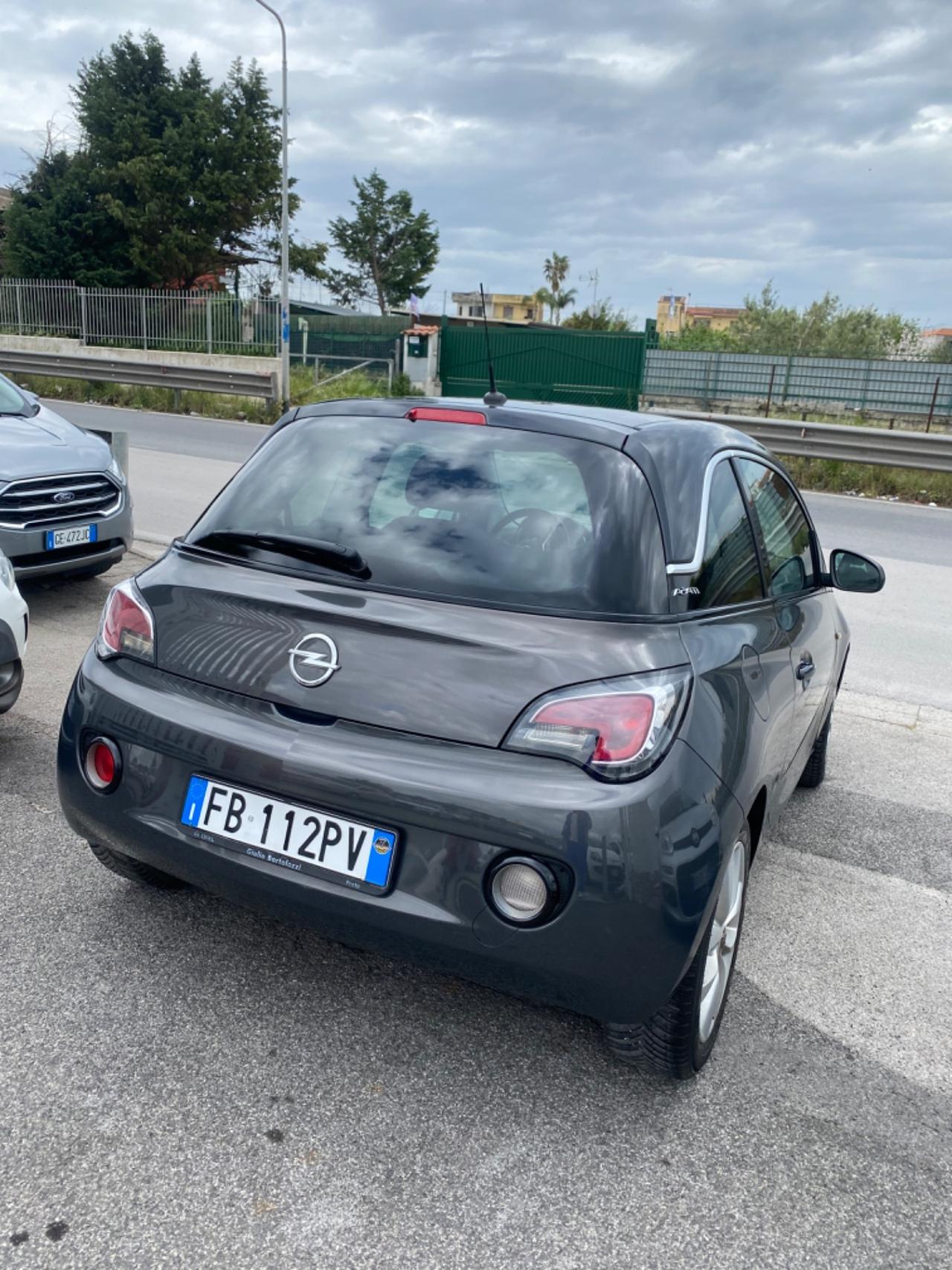 Opel Adam 1.2 70 CV