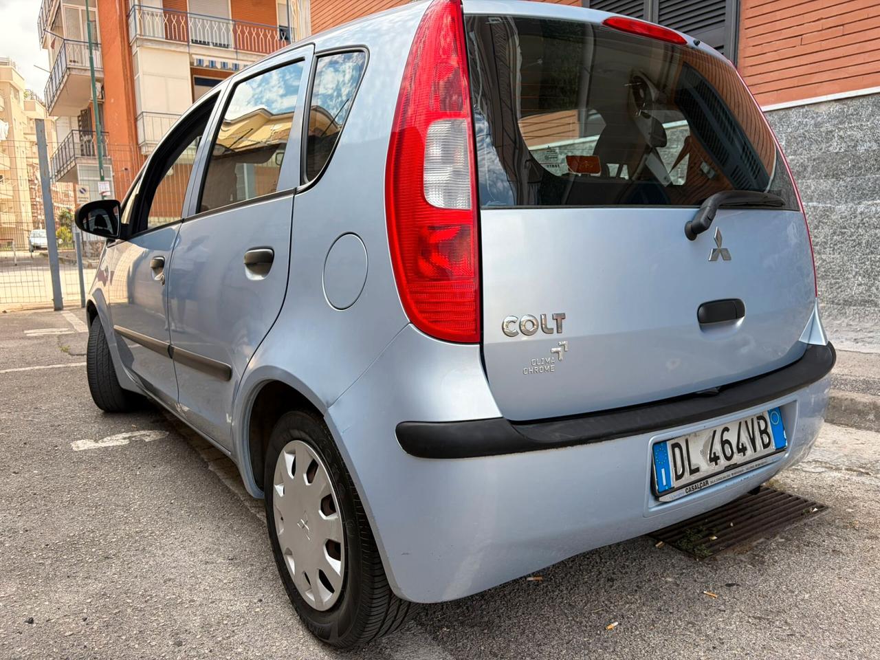 Mitsubishi Colt 1.1 12V 5p. Invite
