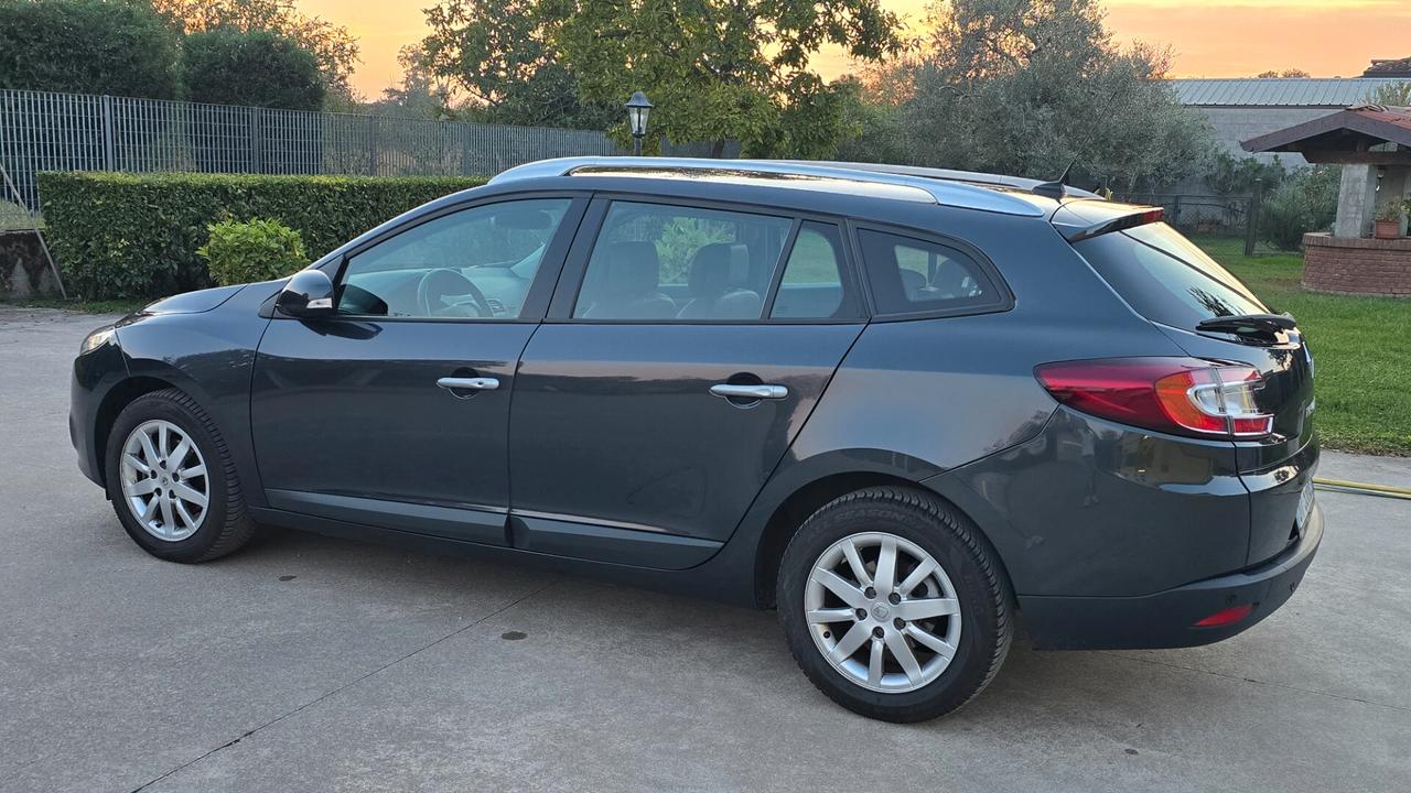 Stupenda Renaul Megane PARI AL NUOVO