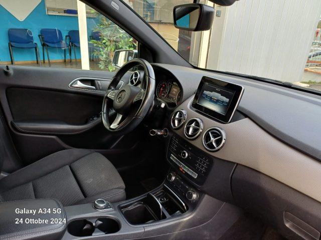 MERCEDES-BENZ B 180 d Automatic Sport