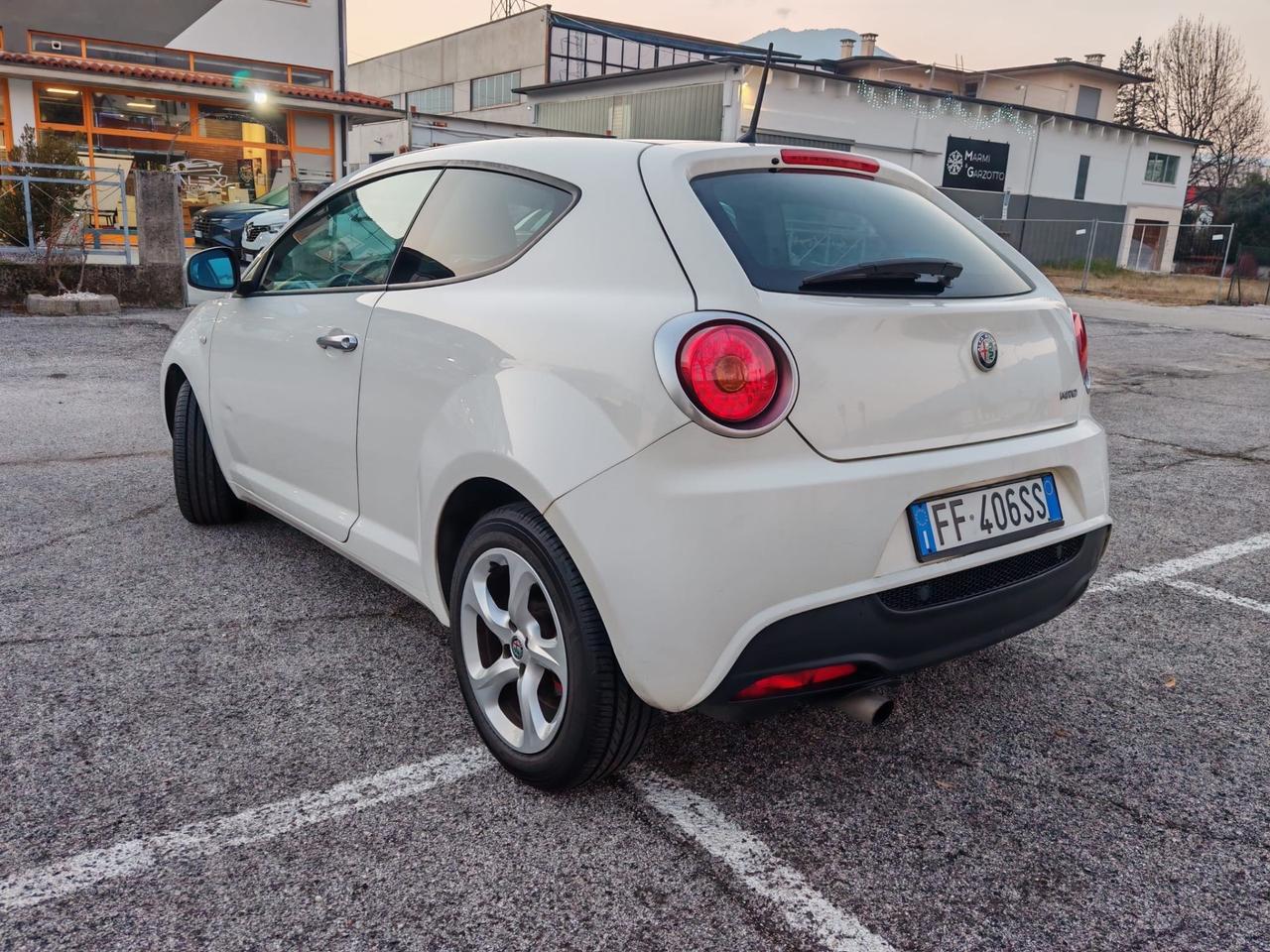 Alfa Romeo MiTo 1.4 benz 77cv Neopat E6