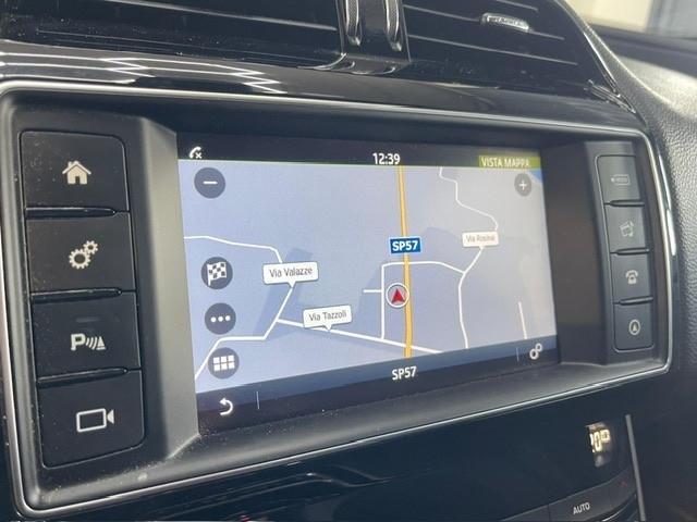 Jaguar XE 2.0 D 180 CV AWD aut. R-Sport