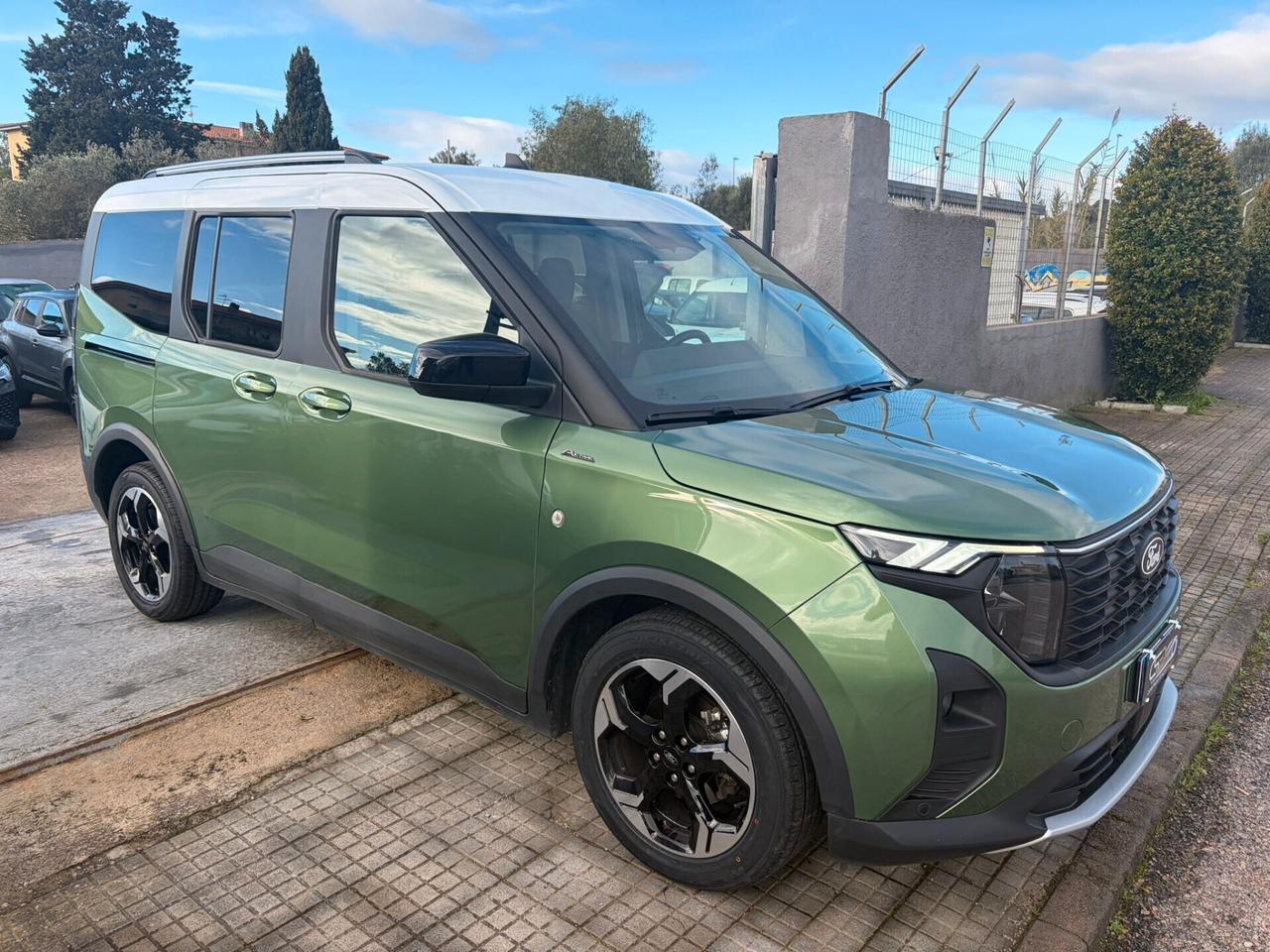 Ford Tourneo Courier FULL