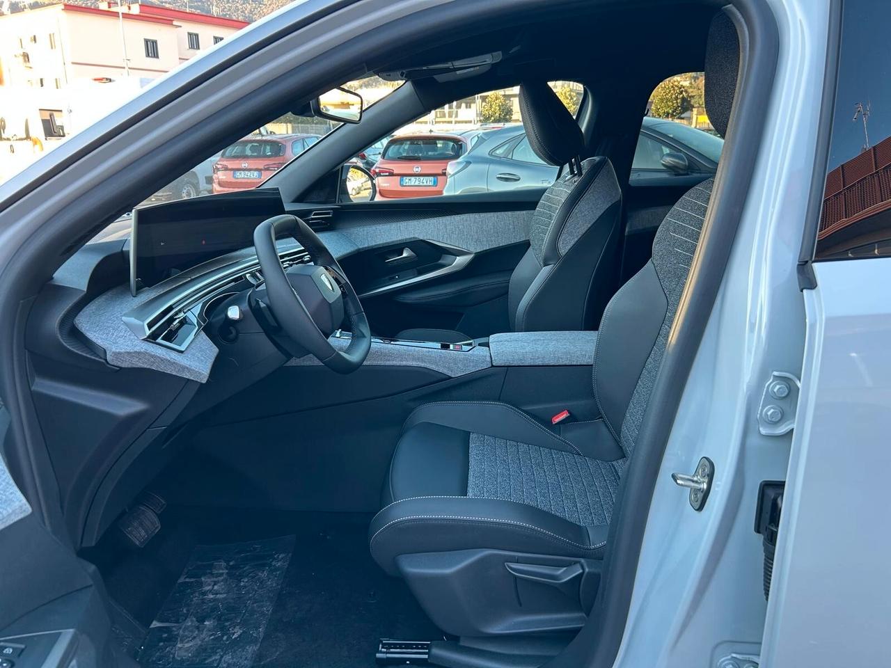 Peugeot 3008 1.2 HYBRID 145cv E-DCS6